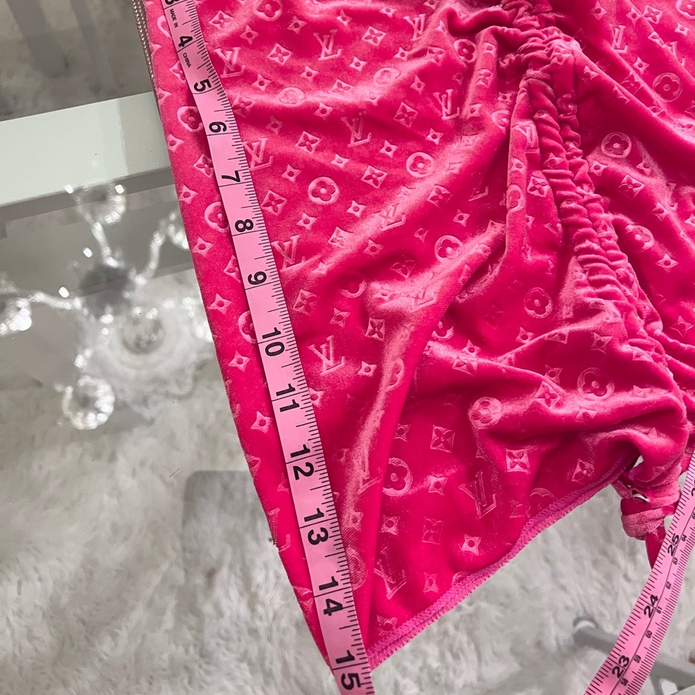 Louis Vuitton Pink Velvet Monogram Triangle Bikini Set - Picture 12 of 12